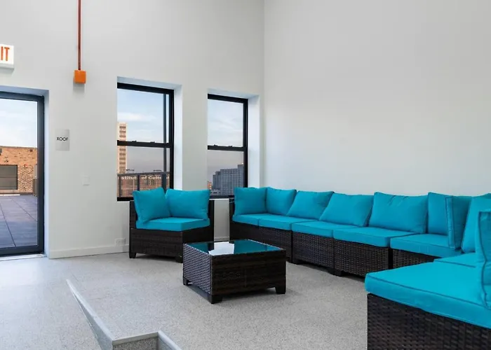 Sunny Modern Loft Montrose Rooftop Wfh Gym * Chicago