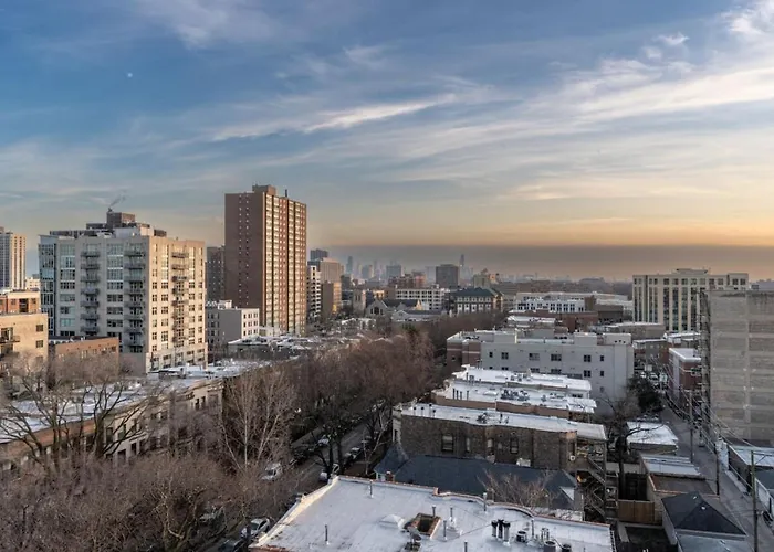 Apartment Sunny Modern Loft Montrose Rooftop Wfh Gym