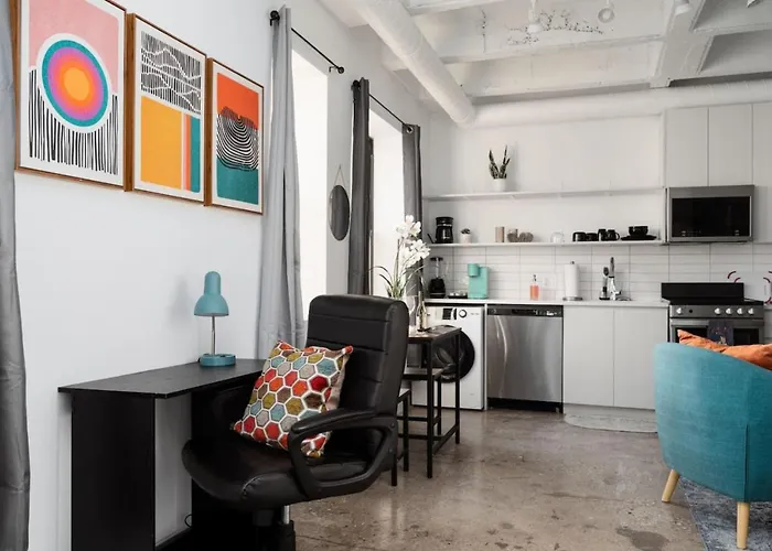 Sunny Modern Loft Montrose Rooftop Wfh Gym Apartment *