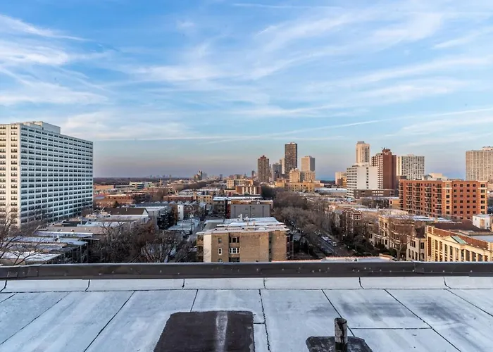 Apartment Sunny Modern Loft Montrose Rooftop Wfh Gym