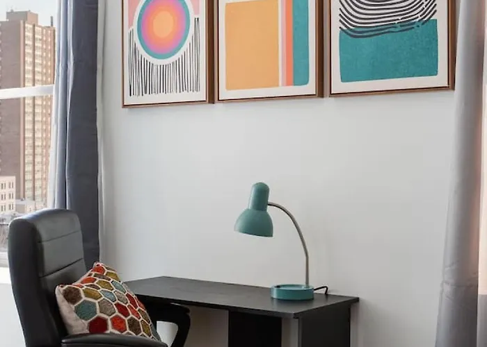 Sunny Modern Loft Montrose Rooftop Wfh Gym Apartment